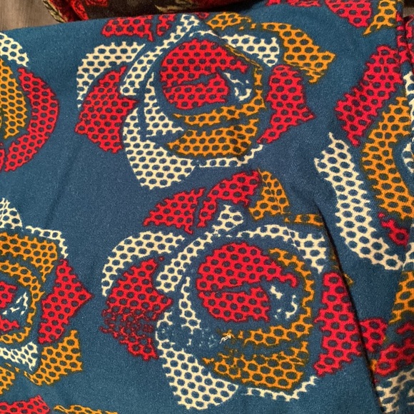 5 PAIRS LuLaRoe Official and unofficial Disney Leggings BUNDLE - ONE SIZE - Picture 4 of 6